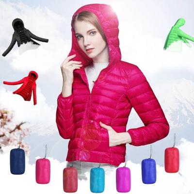 China Waterproof Women's Stripper Jacket Packable Anorak Lightweight Hooded Winter Jacket for sale