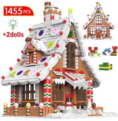 China Modern Buildings Theme Christmas House Building Block Set 1455-Piece Educational Toys for sale