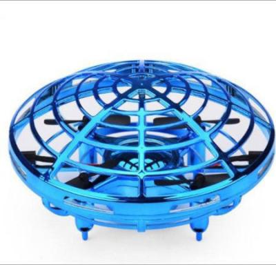 Chine Quadcopter résistant aux chocs Unisexe PVC OVNI Avion d'induction pour le temps de jeu des enfants à vendre