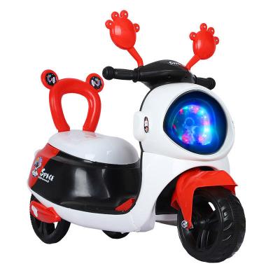 China Tipo de asiento básico Carritos infantiles Fabricantes Triciclos eléctricos de plástico Scooters en venta