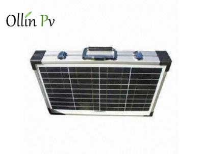 China De witte Blad Vouwbare Draagbare Zonnepanelen maken IP67 met Slot en Handvat waterdicht Te koop