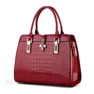 China PORTABLE Fashion Crocodile Pattern Pu Leather Handbag Ladies Mother One Shoulder Diagonal Large Capacity Casual Ladies Bag for sale