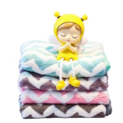 China Coral Velvet New Hypoallergenic Face Towel Household Quick Drying Soft Neutral Bath Towel Supply Large Super Face Towel for sale