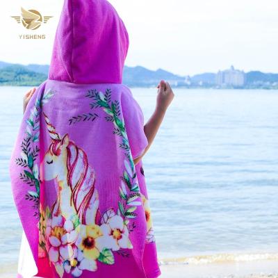 China Super Soft Sustainably Absorbent Quick-drying Frozen Cartoon Children's Cape Beach Towel Hooded Coat Bathrobe for sale