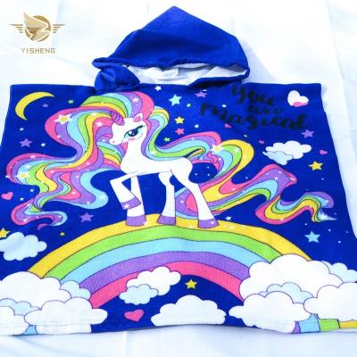 China Cartoon Print Hooded Viable Children's Bath Towel Cloak Kids Bathrobe Bath Towel Wearable Wholesale for sale