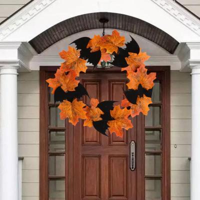 China Halloween Decoration Halloween Bat Wreath , Indoor Outdoor House Yard Garden Halloween Decoration for sale