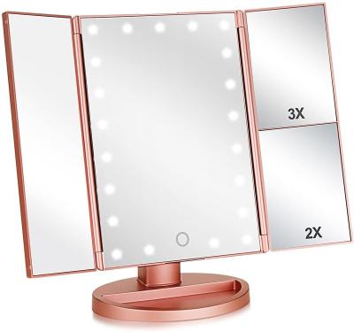 China The lit LED turned on the cosmetic light with optical portable ratio up of the makeup mirrors for sale