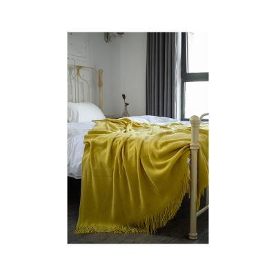 China Low MOQ Logo Pure Color Acrylic Fabric Plain Soft Blanket Custom Throw Comfort Throw Blanket For Winter for sale