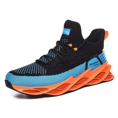 China 2021 Summer Fashion Trend Men's Blade Shoe Flying Breathable Woven Shoes Men's Sports Fashion Wearable Sneakers for sale