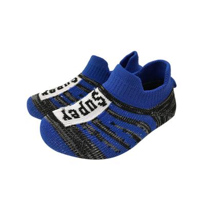 China China factory flying knitted sports shoes no stitching light sock knit sport shoe upper for sale