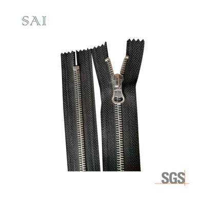 China 3# Durable End High Quality Matt Silver Zipper Manufacture Metal Zipper for sale