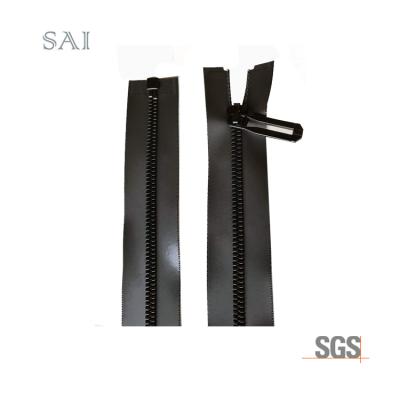 China Durable End 5# End Customized High Quality Eco-friendly Plastic Waterproof Zipper for sale