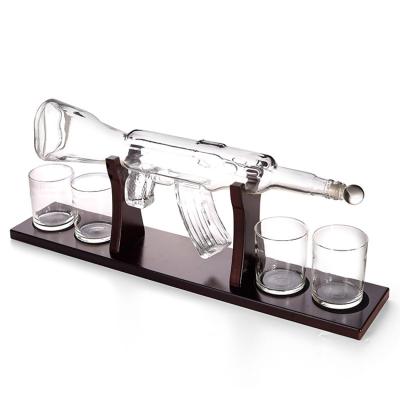 China 850ml AK47 Crystal Glass Rifle Glass Gun Shaped Decanter / Whiskey Decanter and Glass Unique Gun Shaped Glass Sets for sale