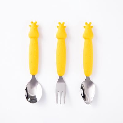 China BPA Free 100% Bpa Free Silicone Spoon Non-Toxic Baby Feeding Accessories for sale