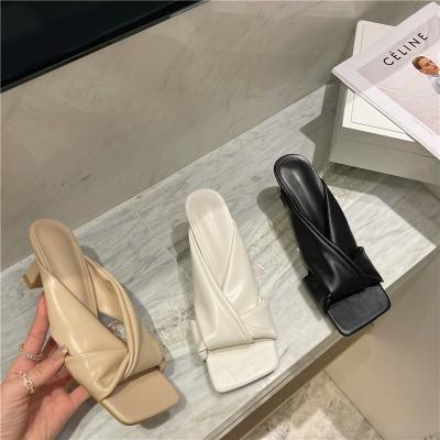 China 2021 fashion trend trend fashion LOW HEEL SANDALS new summer thin heel for sale