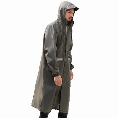 China 100% Waterproof Fashion Rain Jacket Raincoat Men And Ladies Reflective Raincoat for sale