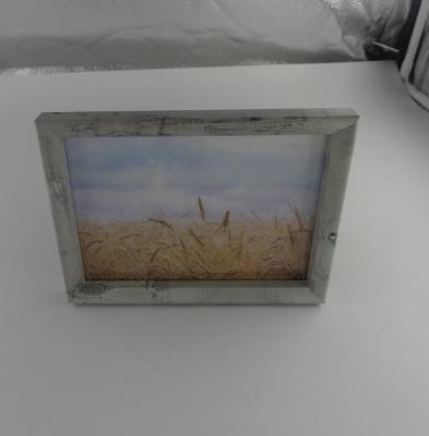 China Eco-Freindly Classic Wooden Photo Frame Solid Wood Picture Frame for sale