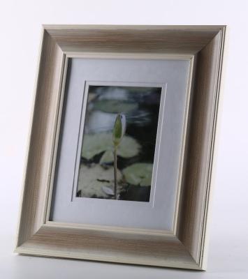 China Wholesale High Quality Home Decoration Wooden Photo Silver Frame for sale