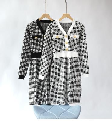 China Fashion Anti-Static V-neck Black And White A-Line Dress Knit Women Button Houndstooth Wrap Dress for sale