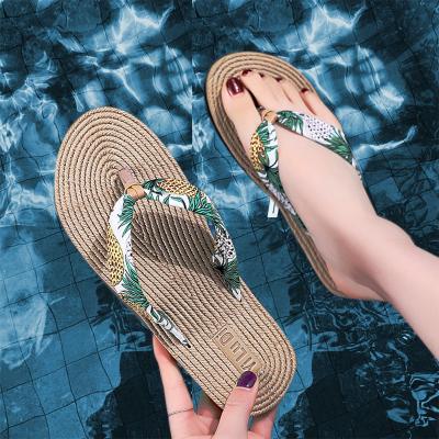 China Wholesale 2022 Fashion Trend Cheap Outdoor Women's Platform Sandals Slippers Floral Prints Flops Print Travel Ladies Leopard Flip Flops for sale