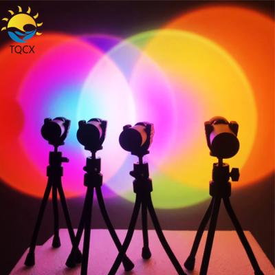 China New Modern Camping Floor Sunset Lamp for Art Photography Accessories LED USB Rechargeable Mountain Bicycle Flashlight for sale