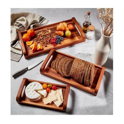 China A viable cutting board made of high-end wood is a three-piece wooden cutting board for displaying food for sale