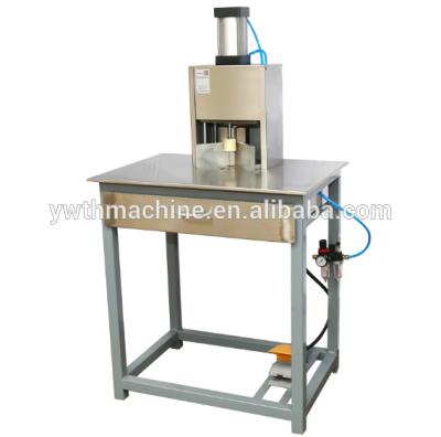 China Factory Pneumatic Corner Cutting Machine For Plastic Packaging Paper Bag for sale