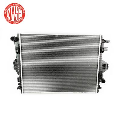 China Car Auto Air Condensers Spare Parts Core Aluminum Plastic Reservoirs For Porsche Cayenne 2011-16 Car Coolant Aluminum Radiator 7P0121253A 95810613210 for sale