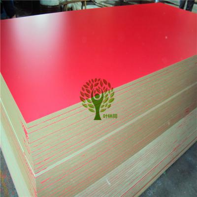 China Yelintong 18mm Green Color Moisture Proof White Melamine Laminated Waterproof MDF Board for sale