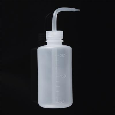 China Portable 250mL Lab Liquid Water Squeeze Bottle Graduated Label Transparent Medical Tattoo Plastic Container Wash Bottle for sale