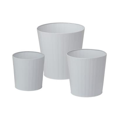 China Customized Eco-friendly White Color Metal Galvanized Garden Accessories Garden Water Bucket Can Flower Pot Windowsill Planter for sale