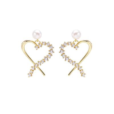 China Trendy Light Luxury Jewelry Silver Pearl Ear Studs Fashion Heart Cubic Zirconia Gold Silver 925 Silver Earrings for sale