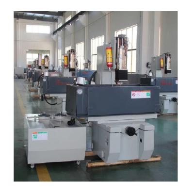 China High Quality And Low Price Molds CNC Electric Discharge Machine Die Sinking Machine for sale