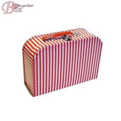 China Custom Handmade Children Cardboard Suitcase Gift Box Lock Paper Suitcase Box for sale