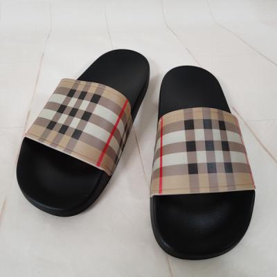 China Newest fashion luxury designer shoes brand slipper home style slipper man leather plastic soft shoe luxury designer shoes for women for sale