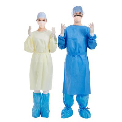 China vestidos quirúrgicos del hospital disponible azul 50g, vestido quirúrgico SMMS del aislamiento amarillo de la prenda impermeable del nivel 2 en venta