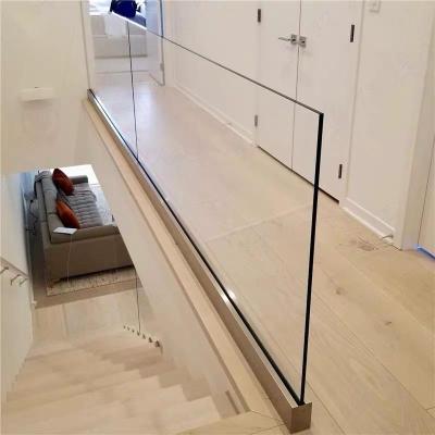 China Modern Design Aluminum U Channel Frame Less Pool/Balcony/Courtyard Tempered Clear Glass Balustrades Railings for sale