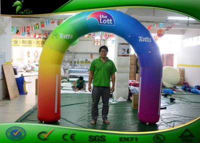 China Arcos inflables coloridos de la entrada, haciendo publicidad del arco inflable del arco iris en venta