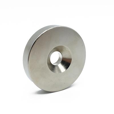 China Industrial Magnet Industrial Round Screw Countersunk Hole N35 N42 N52 Neodymium Ndfeb Magnet for sale