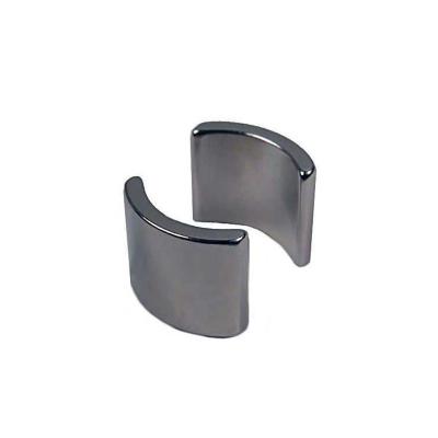 China Moto Magnet Industrial Y30 Ferrite Magnets Bend Segment Magnets for sale