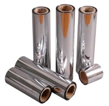 China Verpakking 20 mic 25 mic breedte Op maat gemaakte zilveren aluminium gemetalliseerde CPP filmrol voor voedselverpakking Te koop