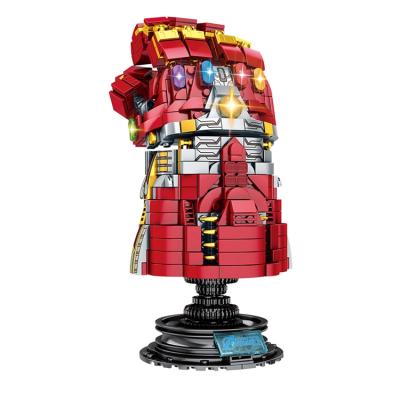 China DIY TOY Wholesale MA Plastic Rvel Hero Series Infinity Gauntlet 629Pcs Blocks Model Puzzle Children's Building Block Toy Small Particle for sale