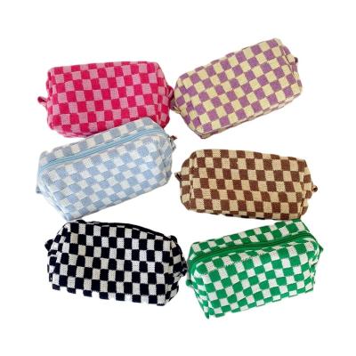 China NATIONAL Korean INS Checkerboard Knitted Cosmetic Cases For Women Ladies Large Capacity Lattice Makeup Bags Plaid Beauty Organizer Pouch for sale