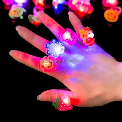 China Festival Christmas Decorations, Christmas Snowman Rings, Toys, Children's Cartoon LED Flash Light Rings for sale