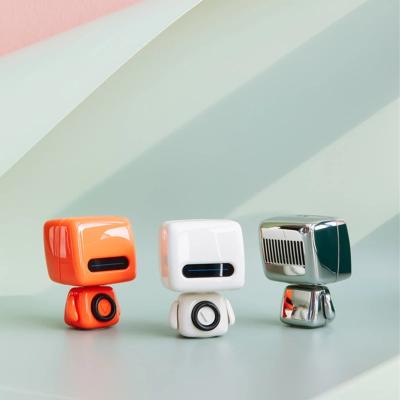 China Mini Speaker Portable Speaker Creative Plastic Portable Robot Speaker Wireless Subwoofer for sale