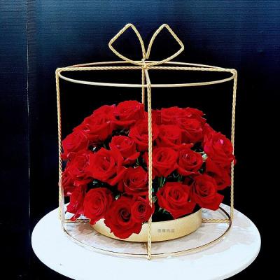 China Factory direct supply high-end metal flower flower gift box flower basket gold iron gift basket for sale