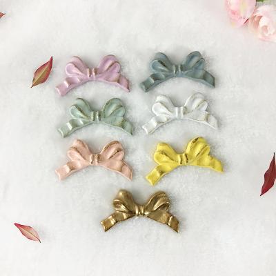 China Resin Hotel Dining Tableware Household Uses Kind Japanese Style Brooch Creativity Butterfly Knot Chopsticks Frame Chop for sale