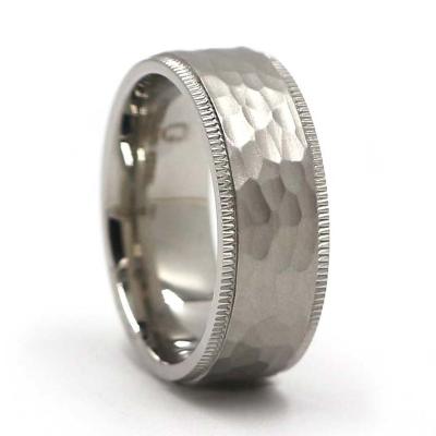 China CLASSIC plain titanium wedding ring LR445 with two sides millgrain for couples hammered finish for sale