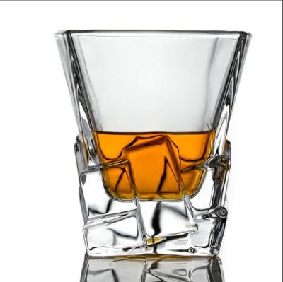 China Wholesale Whiskey Crystal Glass Tumbler Ice Shaped Whiskey Mug for sale