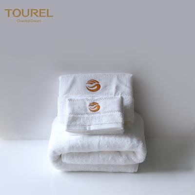 China Toalla turca de la colección blanca de lujo del hotel con el logotipo de encargo del bordado en venta